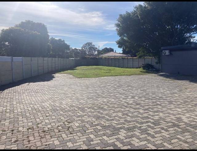 BUSINESS PROPERTY TO RENT IN NEWTON PARK